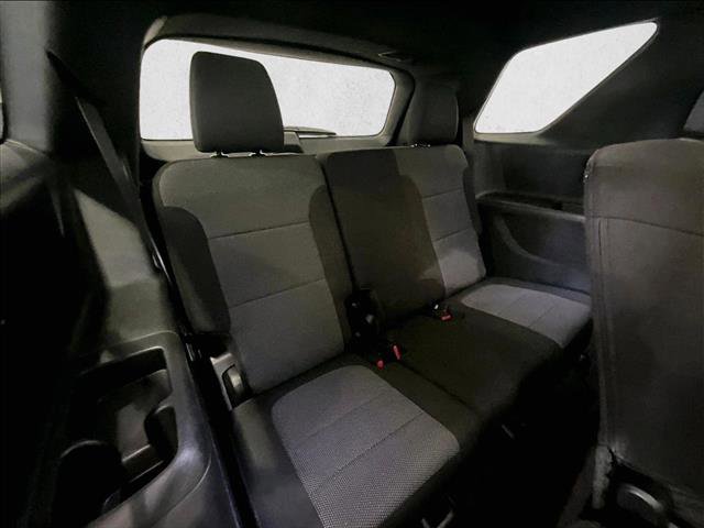 Used 2023 Chevrolet Traverse LT FWD image 28