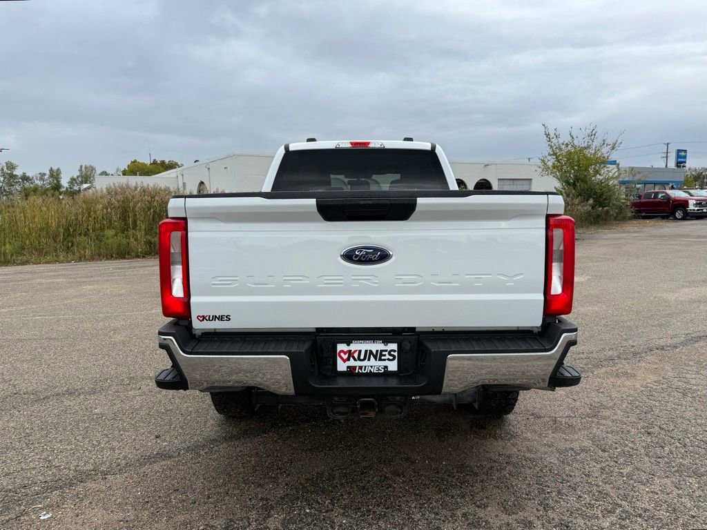 Used 2023 Ford F250 XLT w/ FX4 Off-Road Package image 8