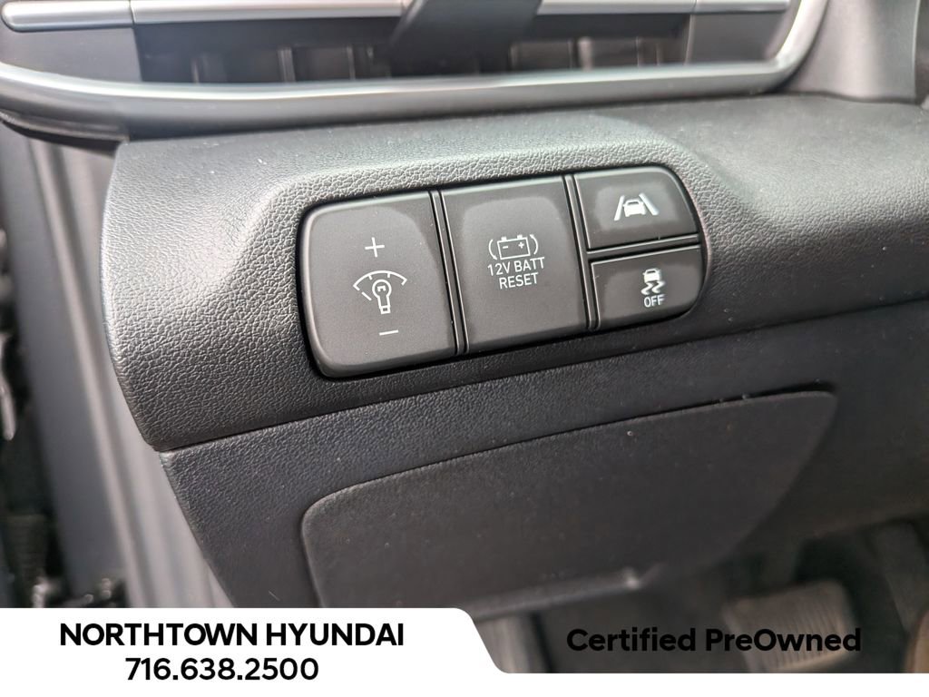 Certified 2023 Hyundai Elantra Limited FWD image 30