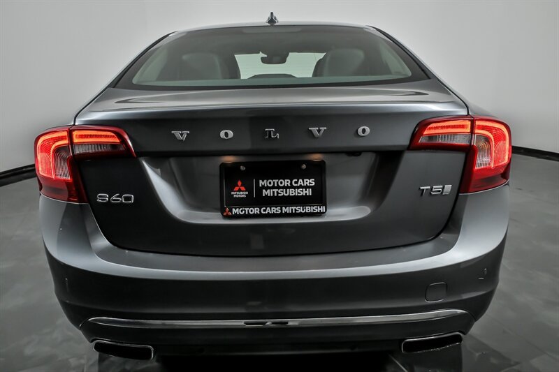 Used 2018 Volvo S60 T5 Inscription FWD image 9