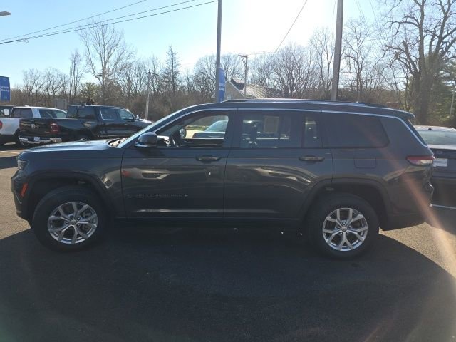 Used 2023 Jeep Grand Cherokee L Limited image 20