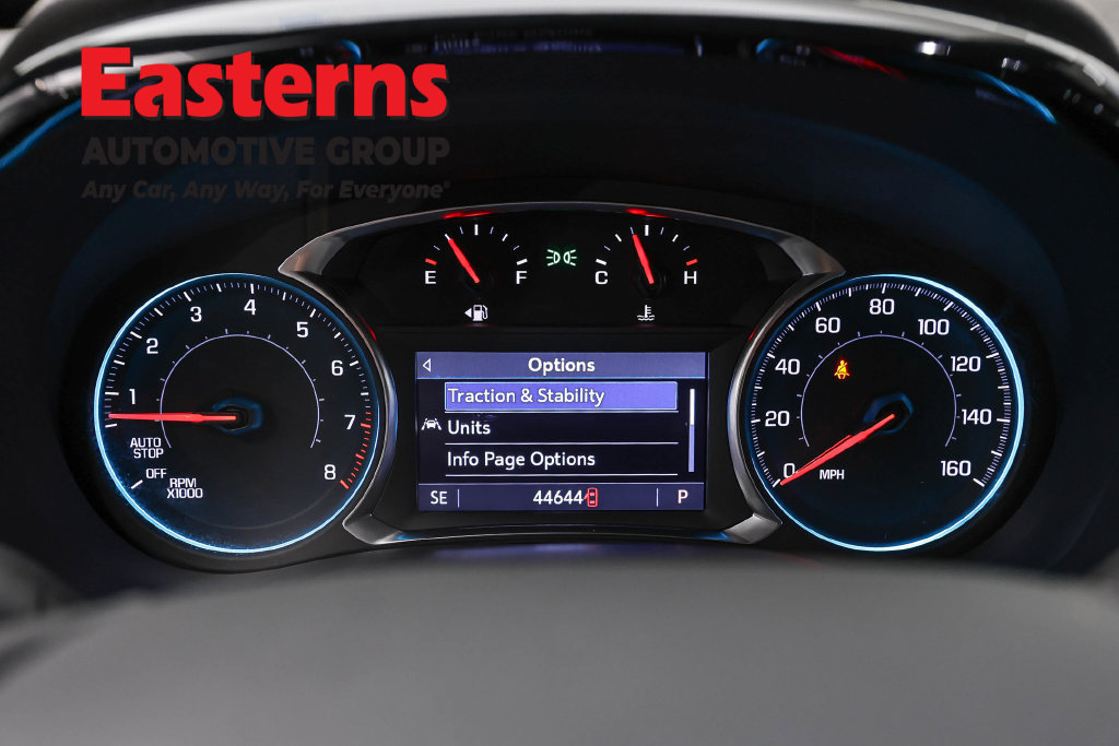 Used 2023 Chevrolet Traverse LT FWD image 19