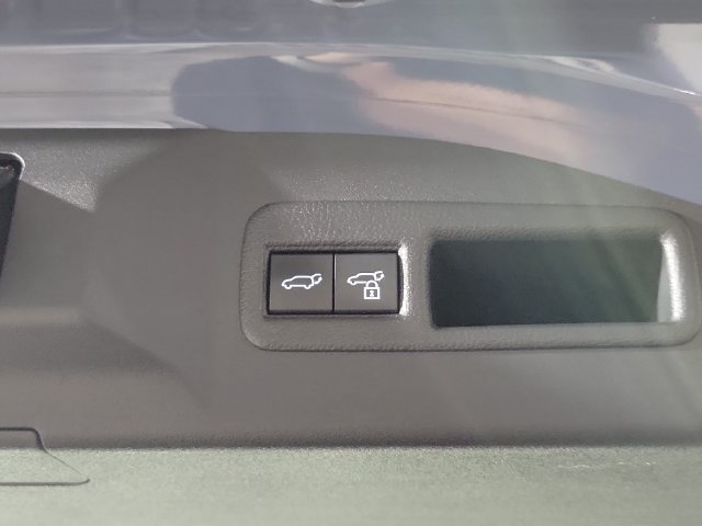 Used 2024 Subaru Solterra w/ Limited Package AWD/4WD image 6