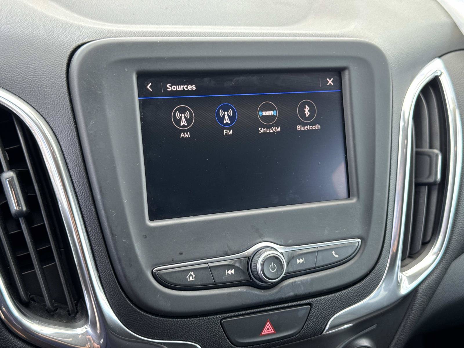 Used 2020 Chevrolet Equinox LT FWD image 15