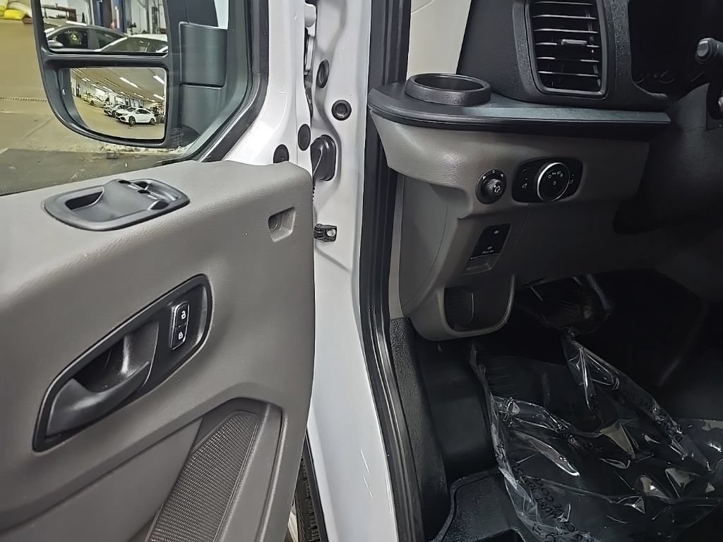 Used 2025 Ford Transit 250 148 High Roof Extended w/ Load Area Protection Package RWD image 30