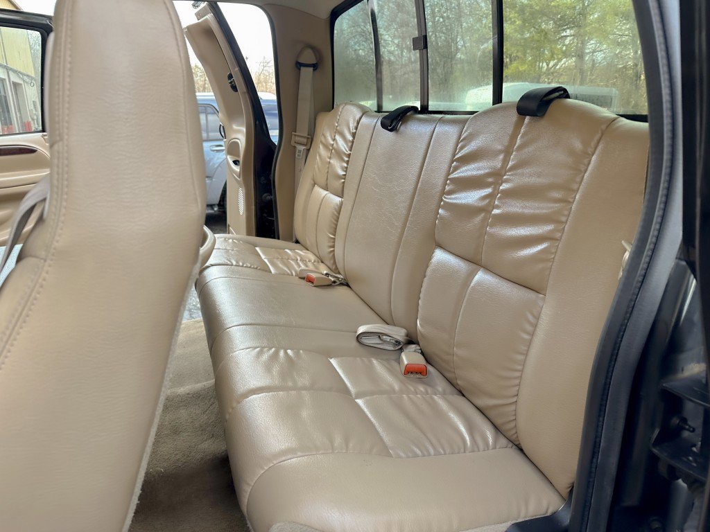 Used 2001 Dodge Ram 2500 Truck SLT image 25