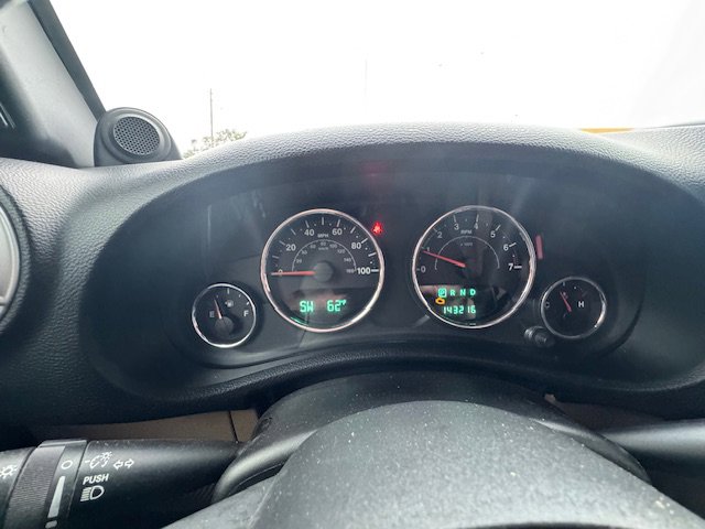 Used 2014 Jeep Wrangler Unlimited Sahara image 16