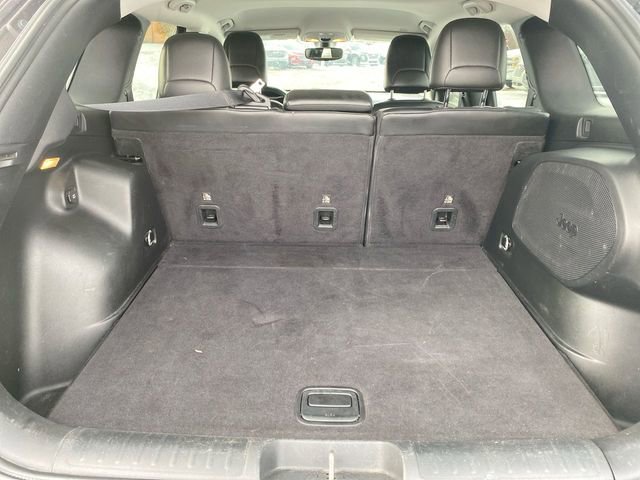 Used 2019 Jeep Cherokee Limited image 24