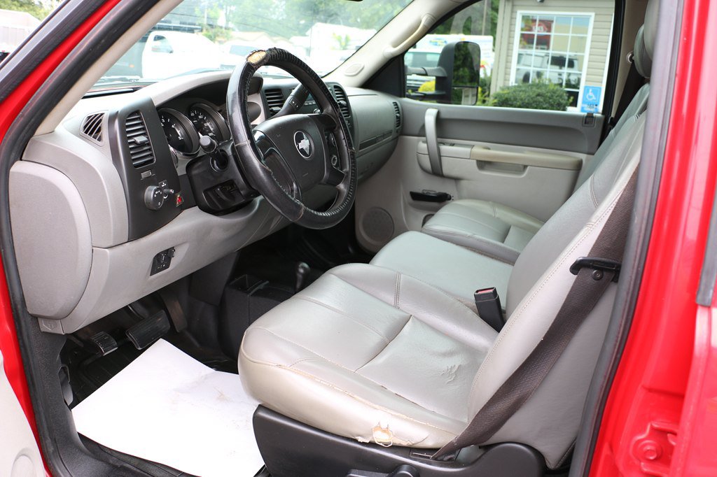 Used 2011 Chevrolet Silverado 3500 W/T w/ Snow Plow Prep Package AWD/4WD image 9