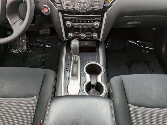 Used 2018 Nissan Pathfinder S FWD image 20