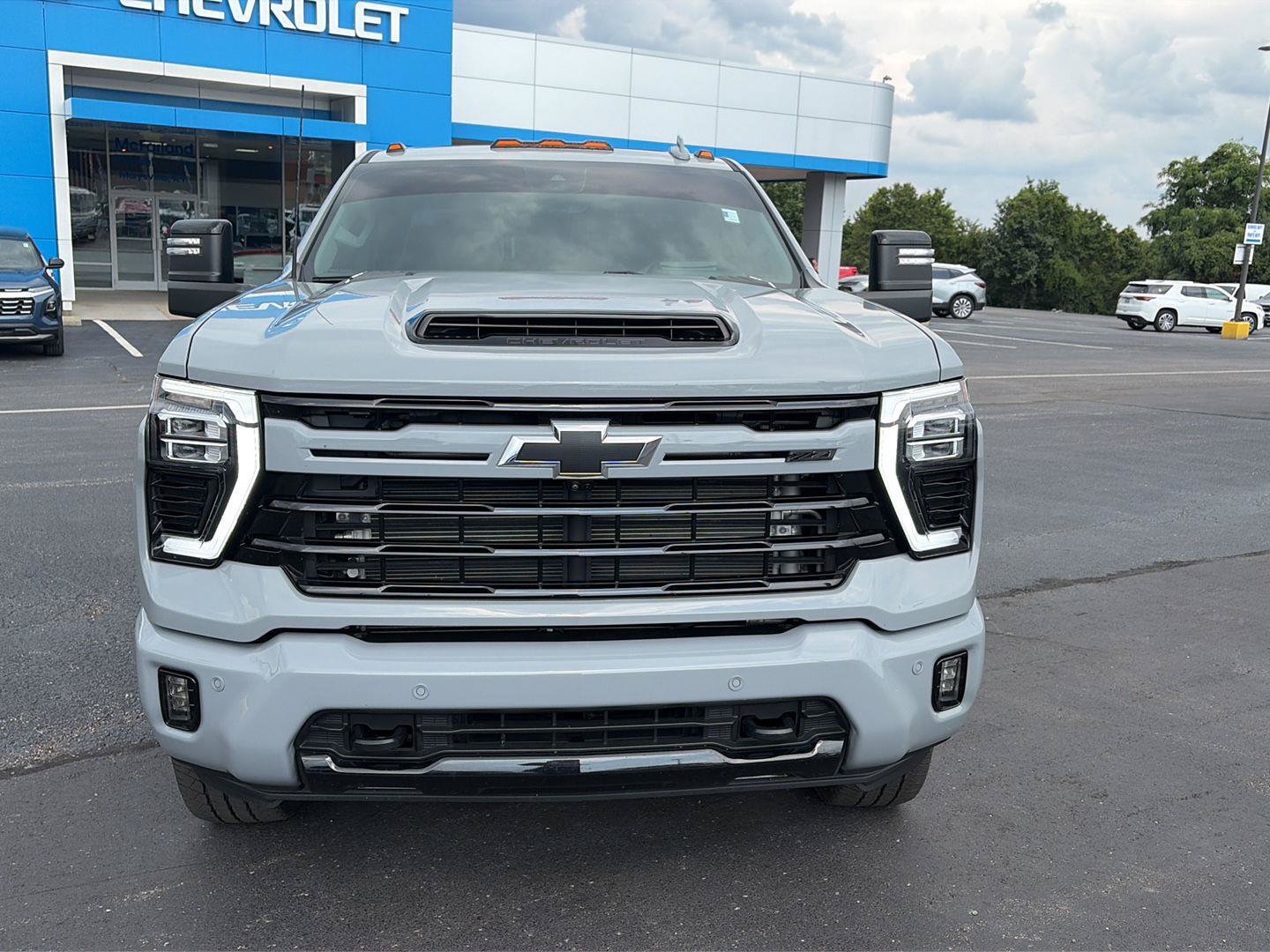 Used 2024 Chevrolet Silverado 2500 LTZ w/ LTZ Plus Package AWD/4WD image 8