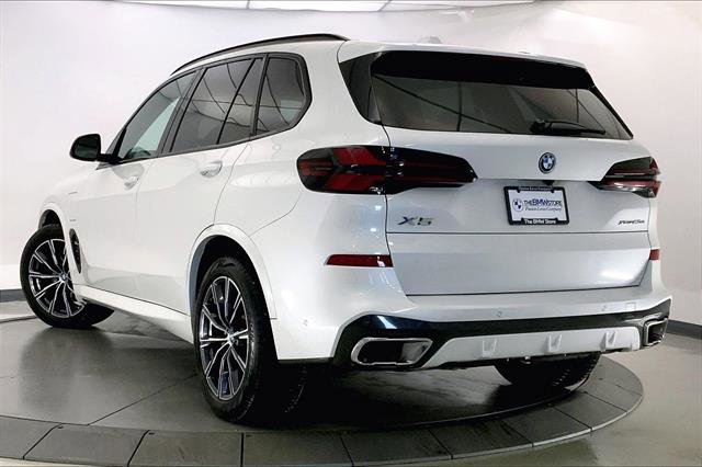 Certified 2024 BMW X5 xDrive50e w/ M Sport Package image 10