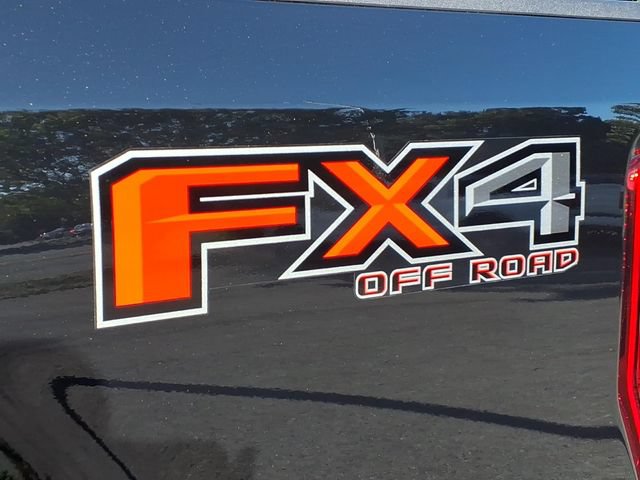Used 2022 Ford F350 Platinum w/ FX4 Off-Road Package AWD/4WD image 11