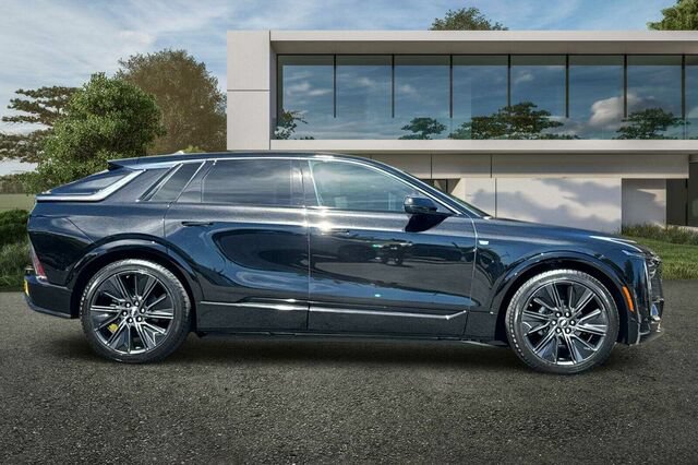 Certified 2024 Cadillac Lyriq Sport AWD/4WD image 3