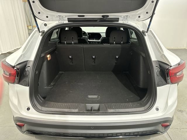 Used 2024 Chevrolet Trax RS w/ Driver Confidence Package image 23