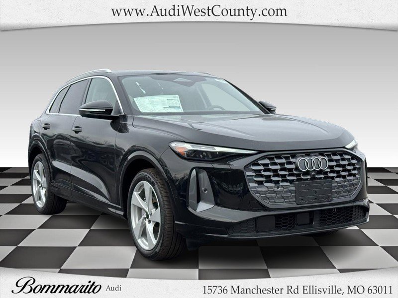 New 2025 Audi Q5 Prestige image 1