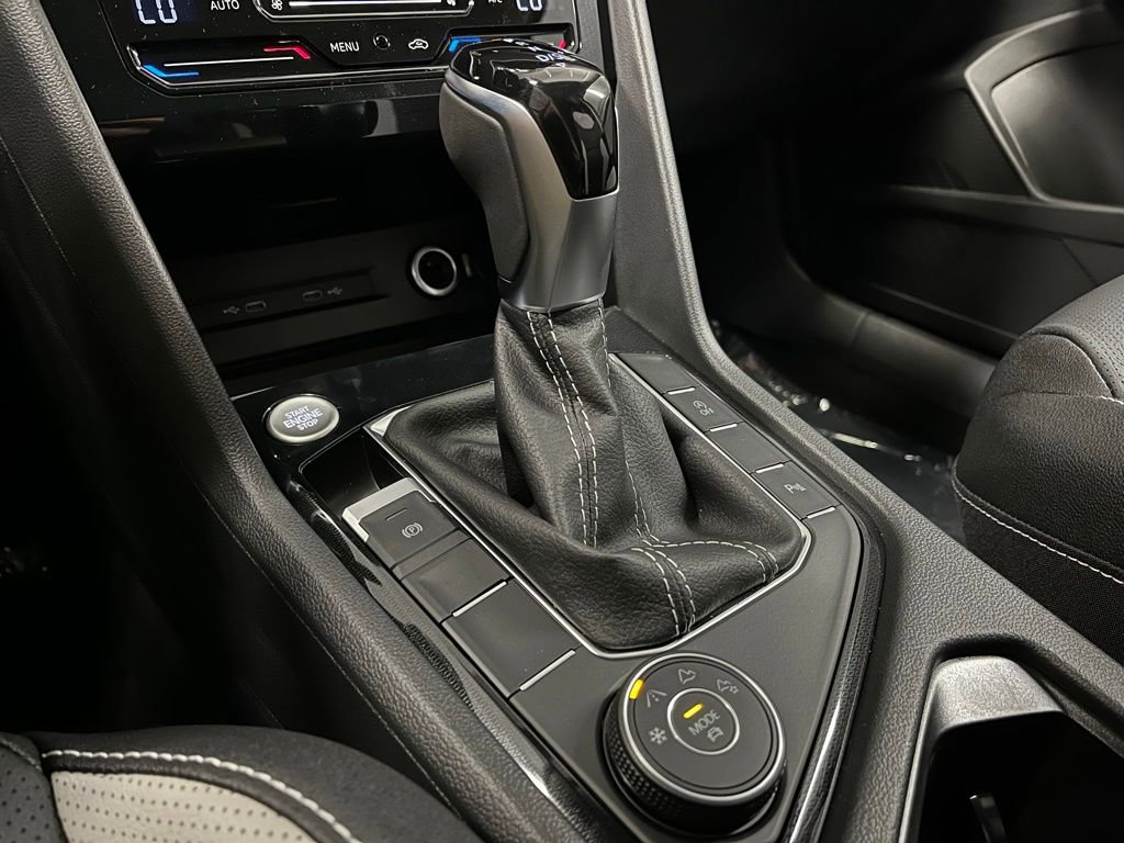 New 2026 Volkswagen Taos SEL AWD/4WD image 15