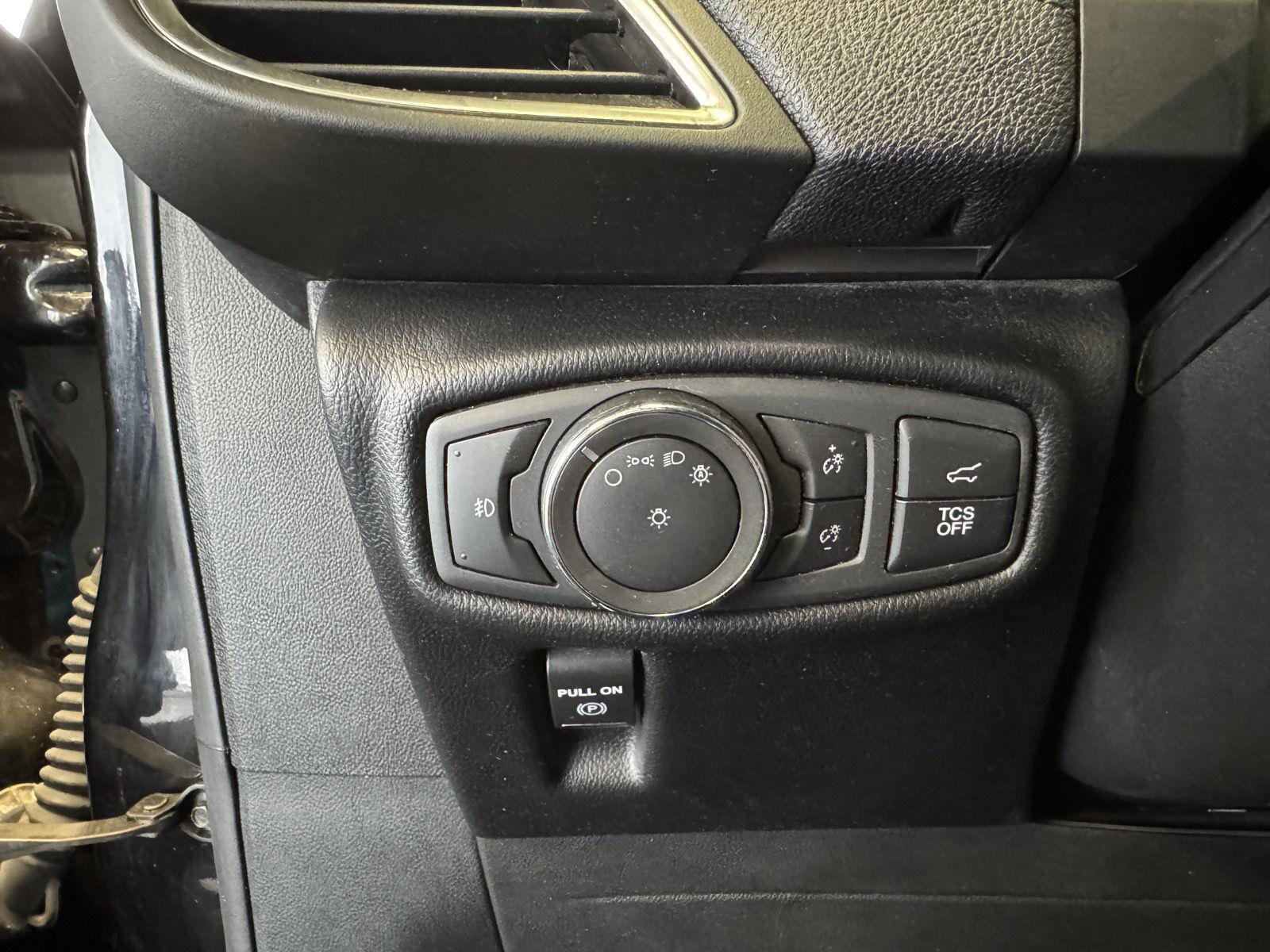 Used 2020 Lincoln Nautilus Reserve w/ Monochromatic Package image 18