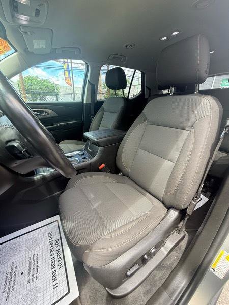 Used 2019 Chevrolet Traverse LT AWD/4WD image 11