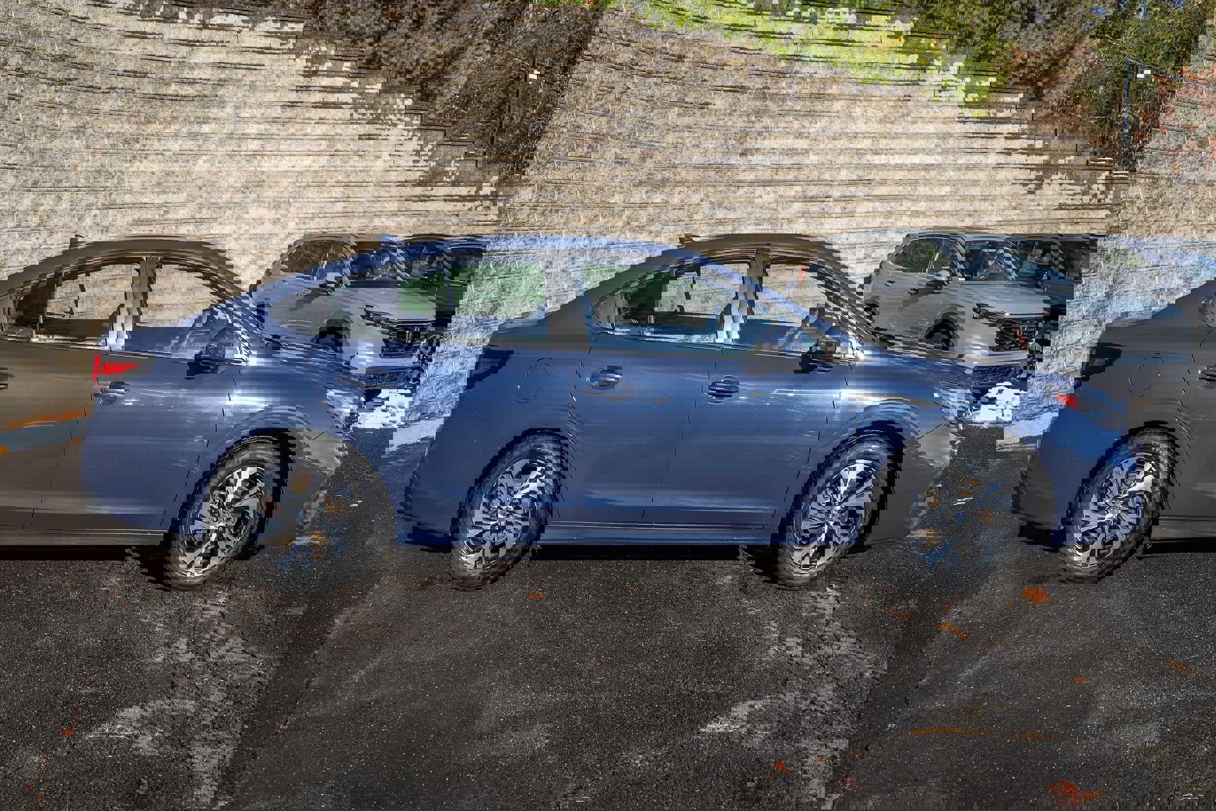 Used 2023 Subaru Legacy Premium image 3