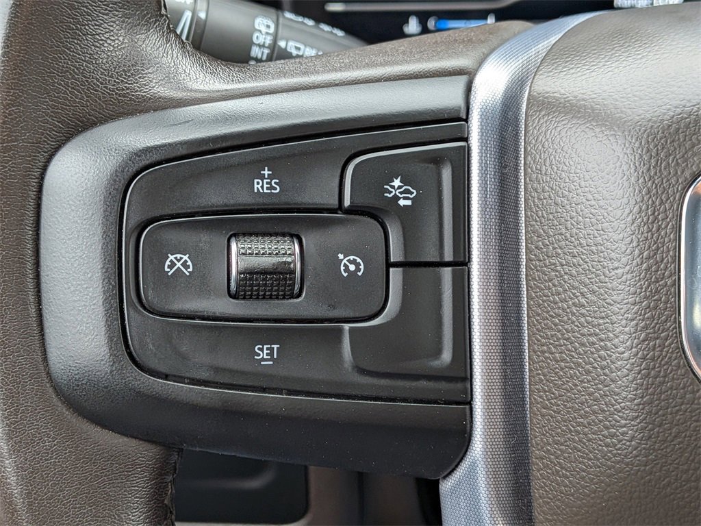 Used 2022 GMC Yukon XL SLT image 25