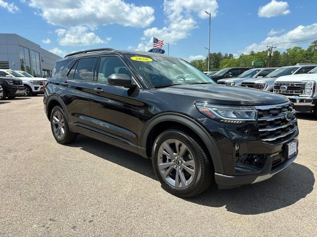Used 2026 Ford Explorer Active w/ Active Comfort Package AWD/4WD image 1