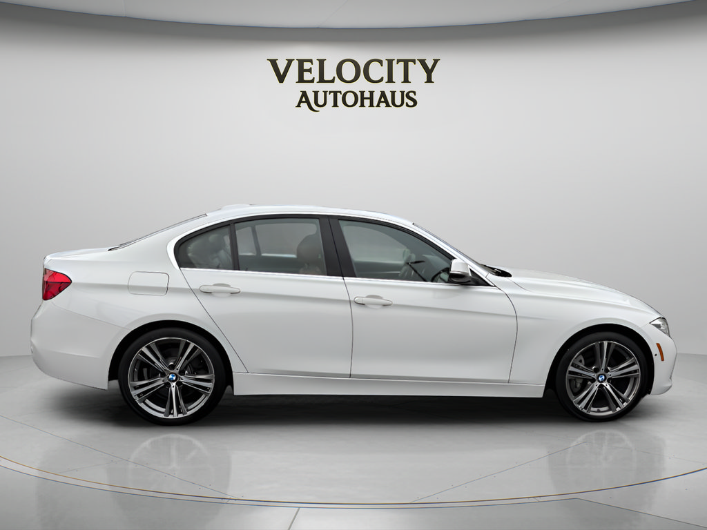 Used 2017 BMW 340i xDrive Sedan AWD/4WD image 8