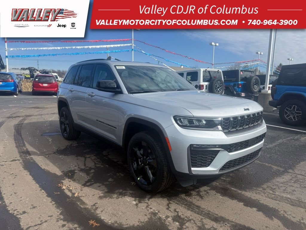 New 2026 Jeep Grand Cherokee Limited w/ Limited Altitude Package AWD/4WD image 1