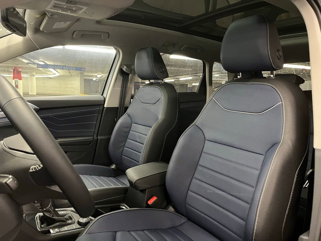 New 2025 Volkswagen Taos SEL image 19