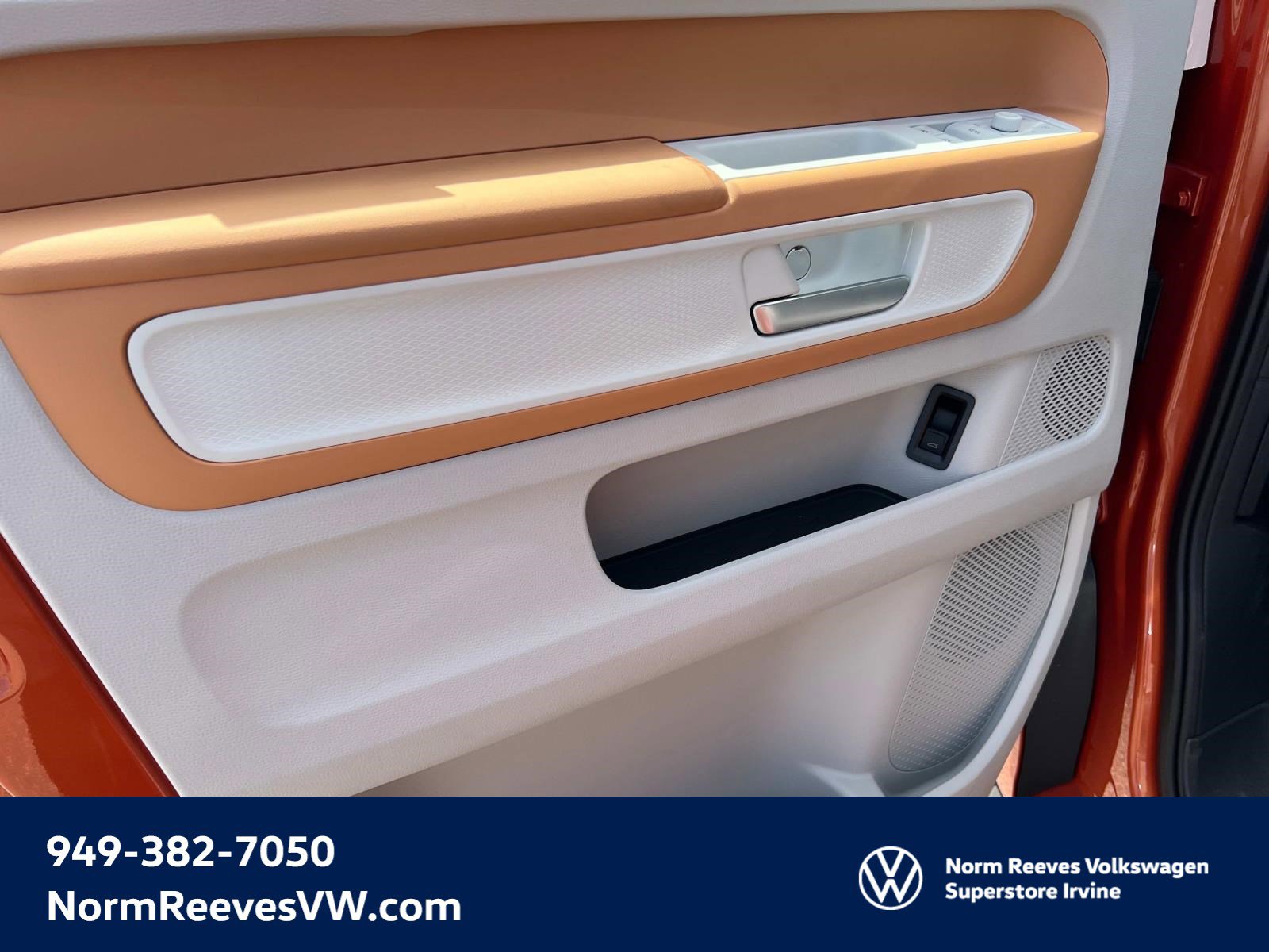 New 2025 Volkswagen ID. Buzz 1st Edition image 4