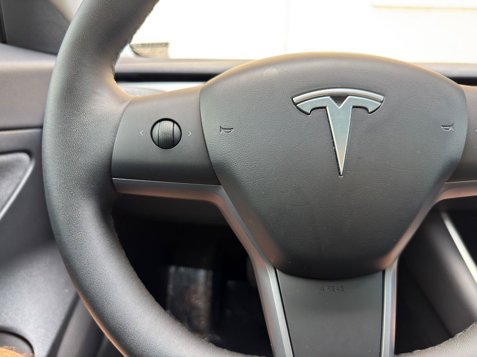 Used 2020 Tesla Model 3 Standard Range Plus RWD image 18