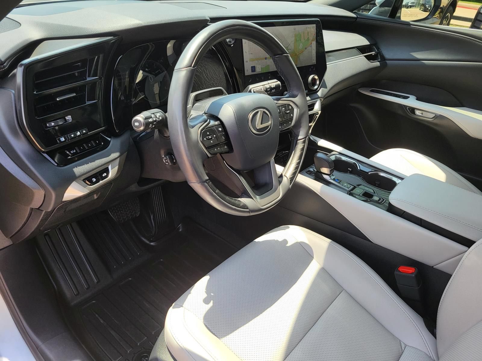 Used 2024 Lexus RX 350 Premium w/ Convenience Package FWD image 20