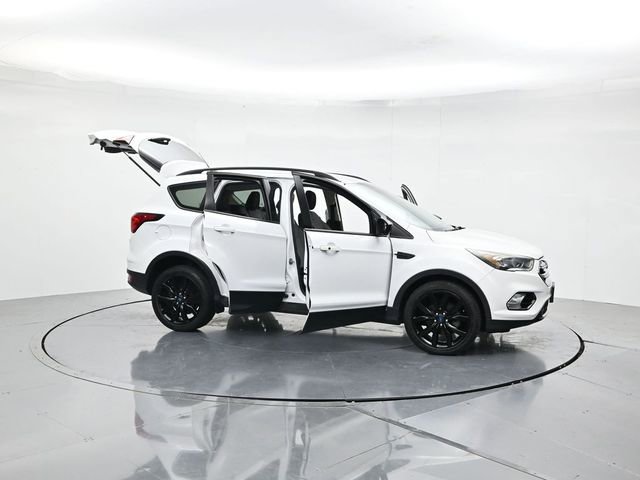 Certified 2019 Ford Escape SE FWD image 50