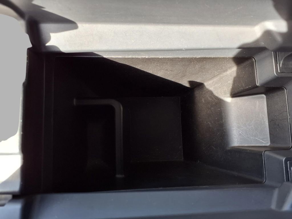 Used 2023 Nissan Rogue SV image 11