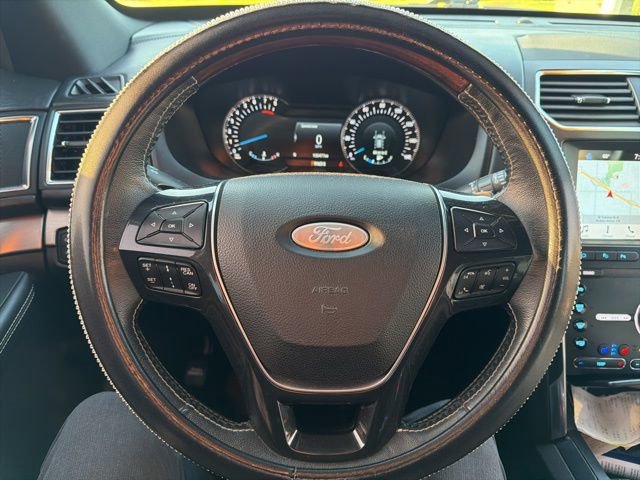 Used 2019 Ford Explorer Platinum AWD/4WD image 19