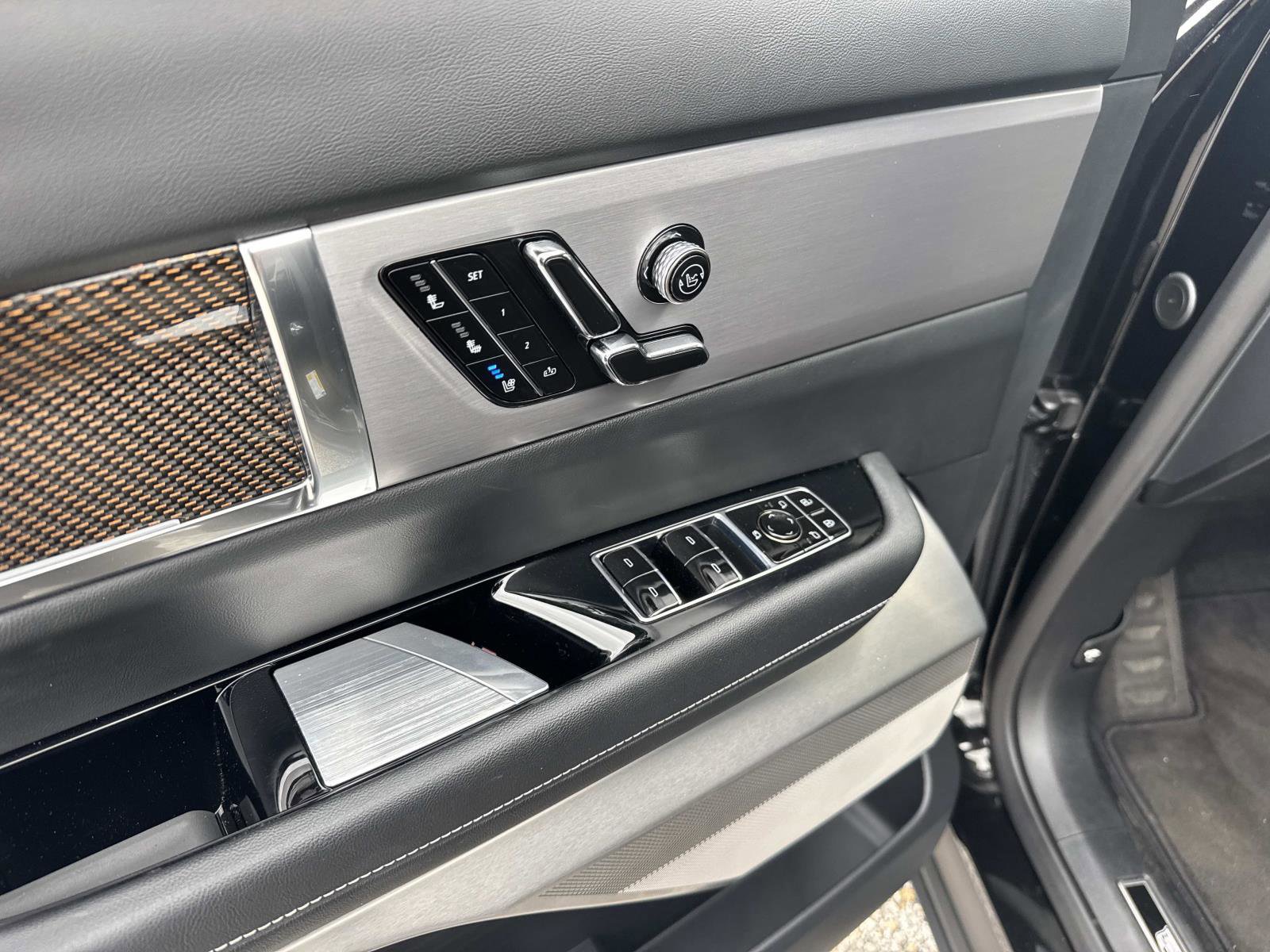 Used 2026 Cadillac Vistiq Luxury image 19