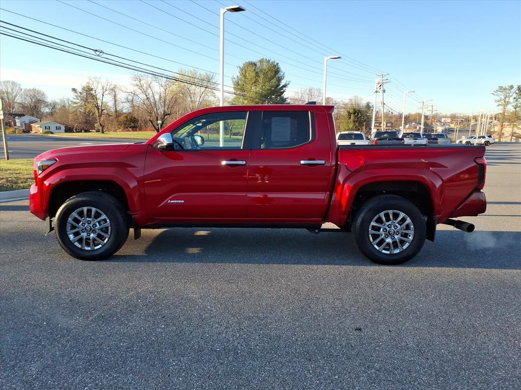 Used 2024 Toyota Tacoma Limited w/ Limited Package (LT) image 13
