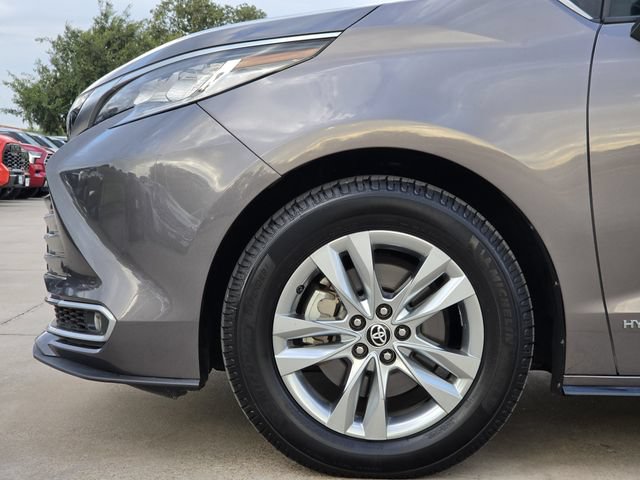Certified 2021 Toyota Sienna Limited FWD image 7