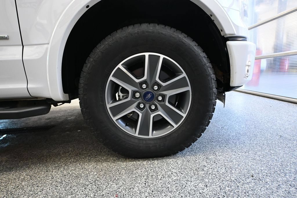 Used 2016 Ford F150 XLT w/ Equipment Group 301A Mid AWD/4WD image 12