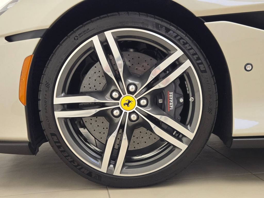 Used 2023 Ferrari Portofino M RWD image 14