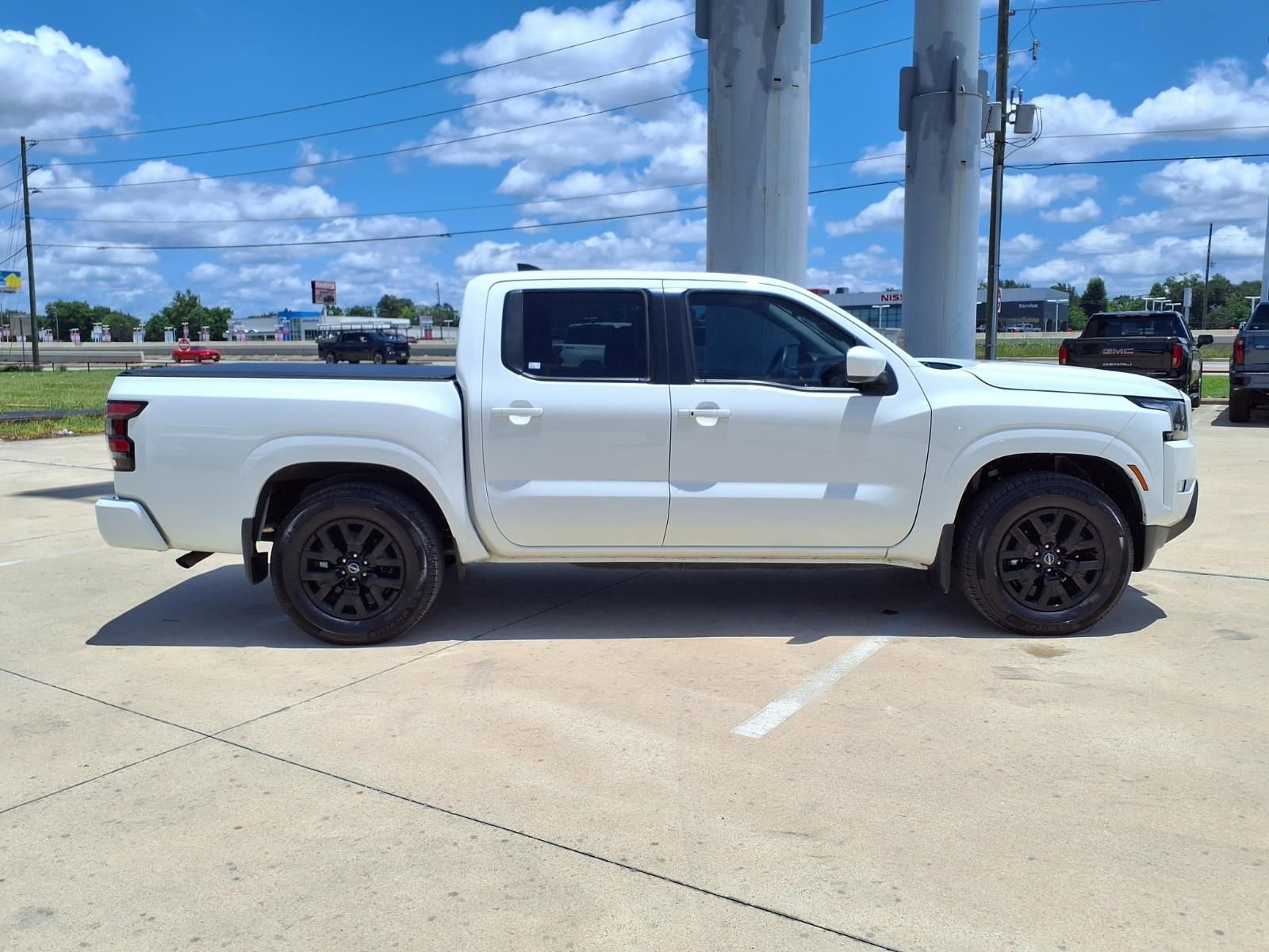Used 2024 Nissan Frontier SV w/ SV Convenience Package RWD image 5