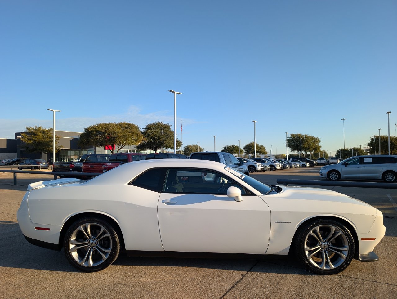 Used 2020 Dodge Challenger R/T RWD image 3