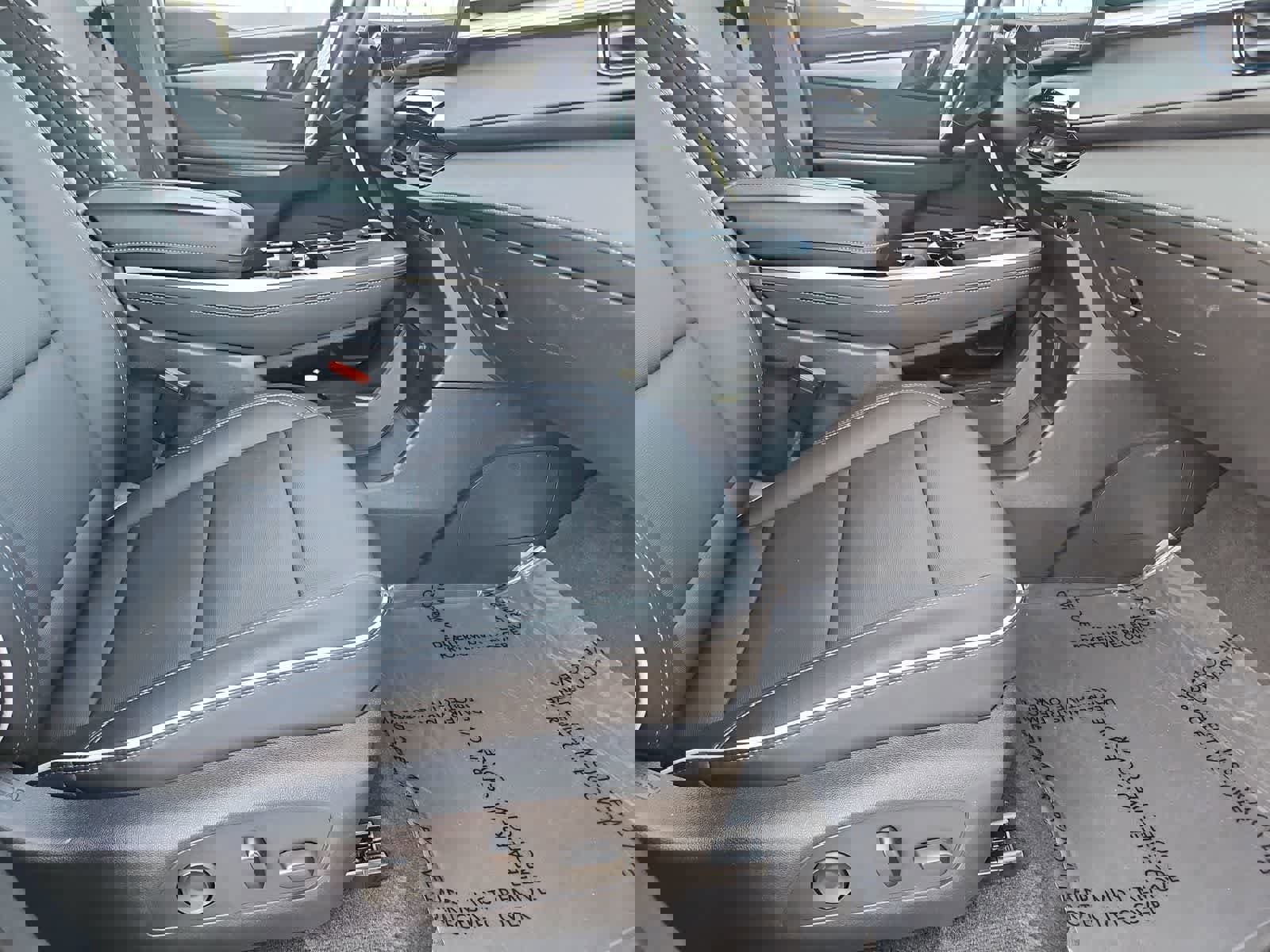 Used 2025 Buick Enclave Preferred image 22