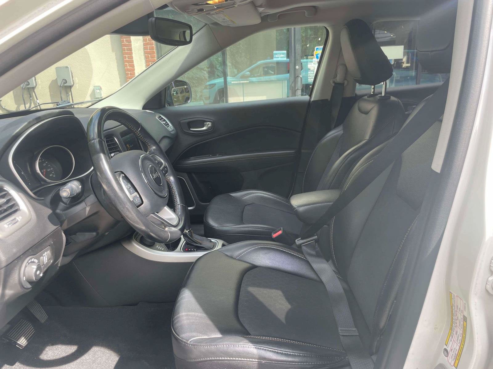 Used 2020 Jeep Compass Latitude AWD/4WD image 15