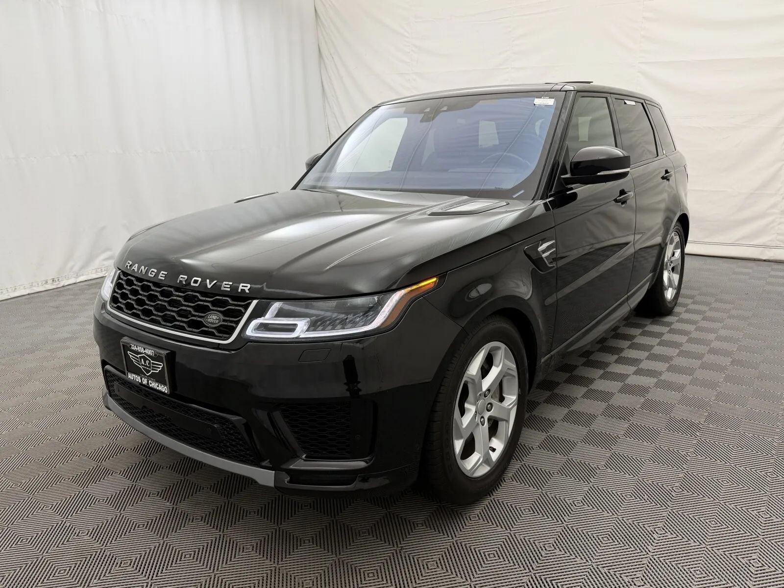 Used 2018 Land Rover Range Rover Sport HSE AWD/4WD image 2