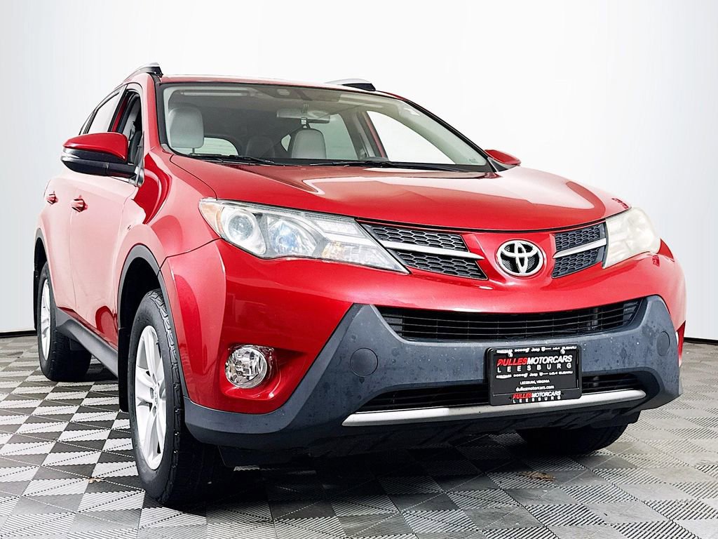 Used 2013 Toyota RAV4 XLE image 1