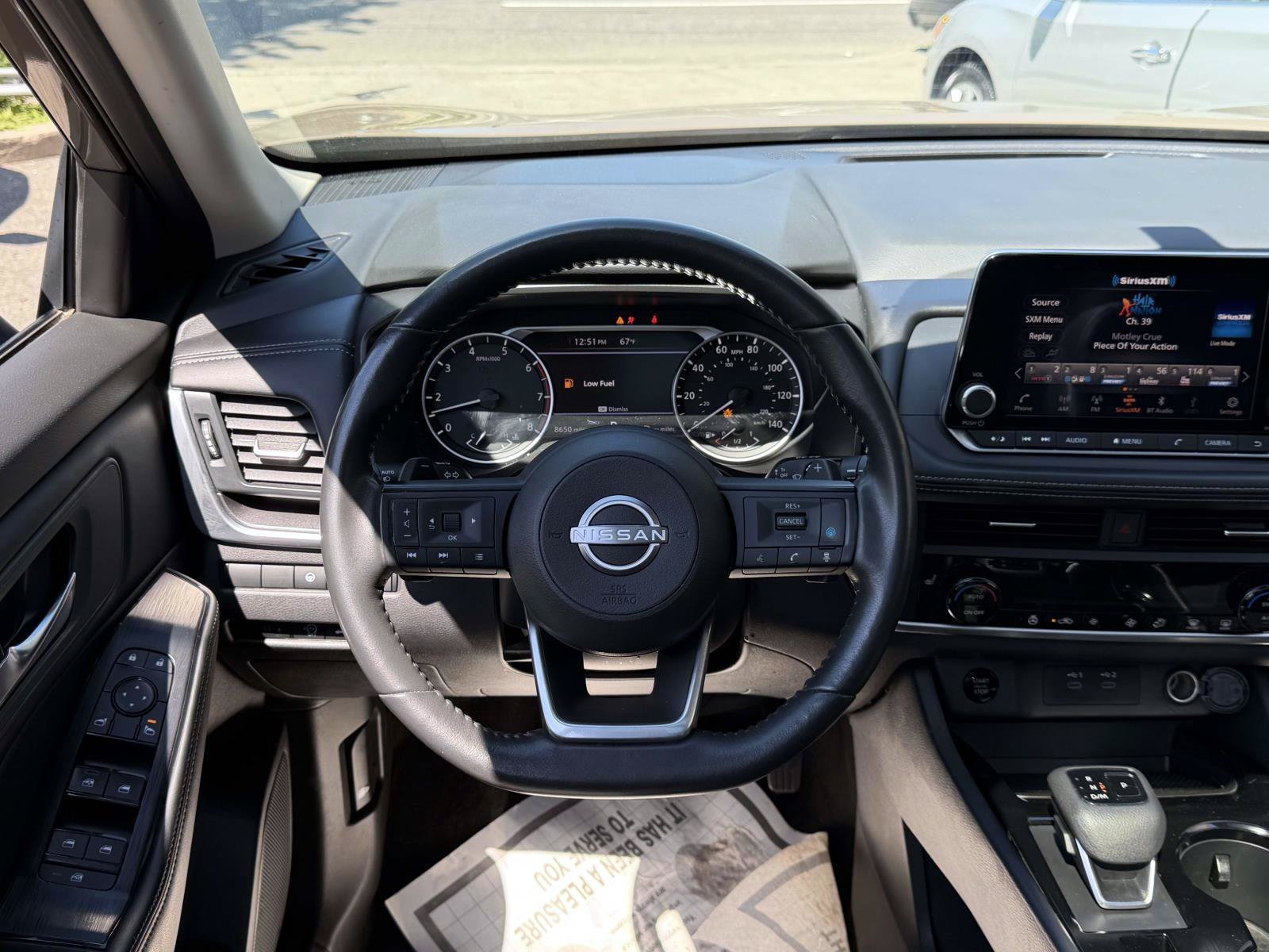 Used 2024 Nissan Rogue SV w/ SV Premium Package AWD/4WD image 10