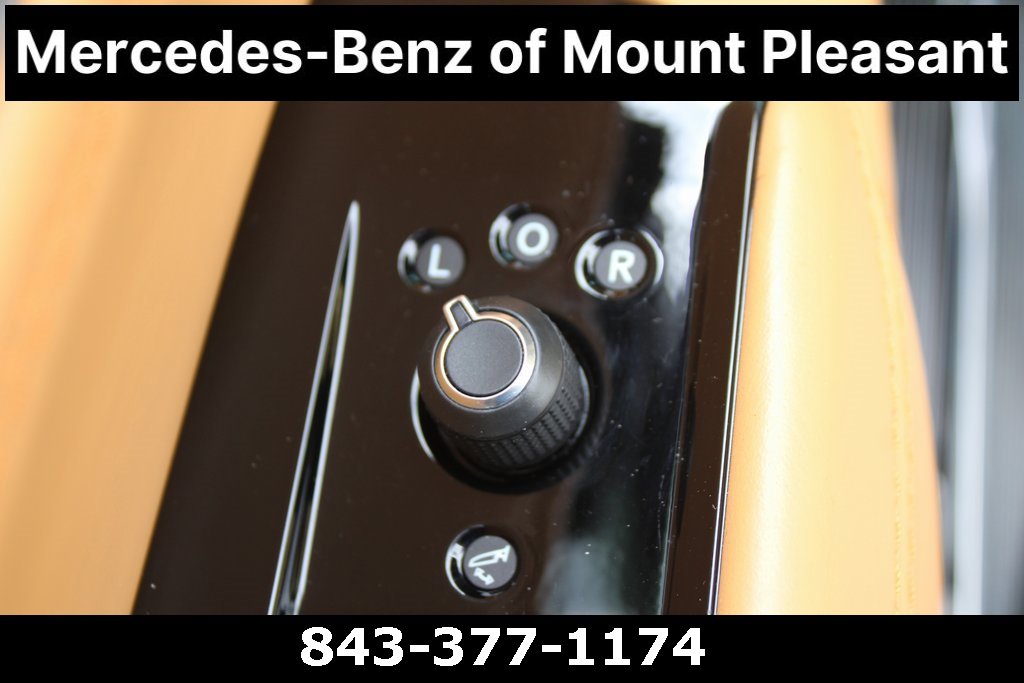 Used 2023 Jeep Grand Wagoneer L Series III w/ Rear Seat Video Group 1 image 22