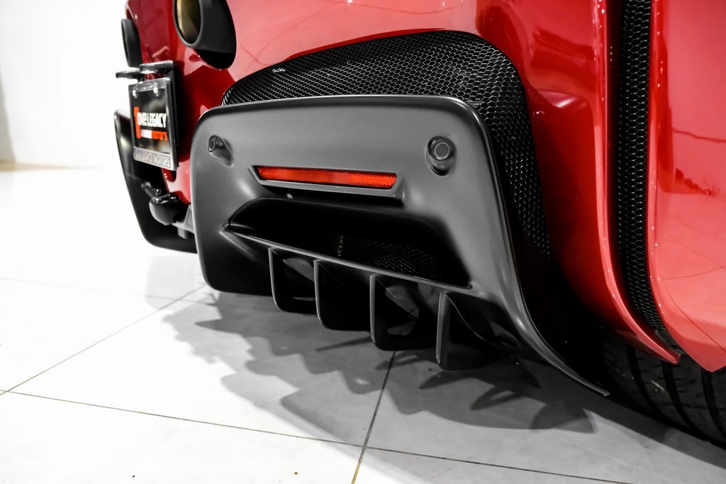 Used 2022 Ferrari SF90 Spider image 39