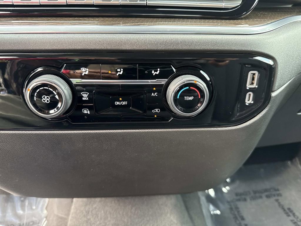 Used 2024 Chevrolet Silverado 2500 LT image 34